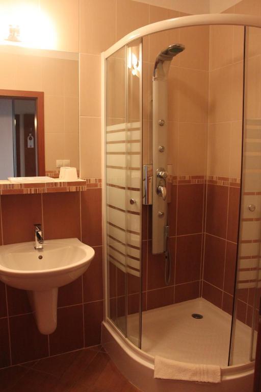 Hotel Dominika Pressburg Zimmer foto