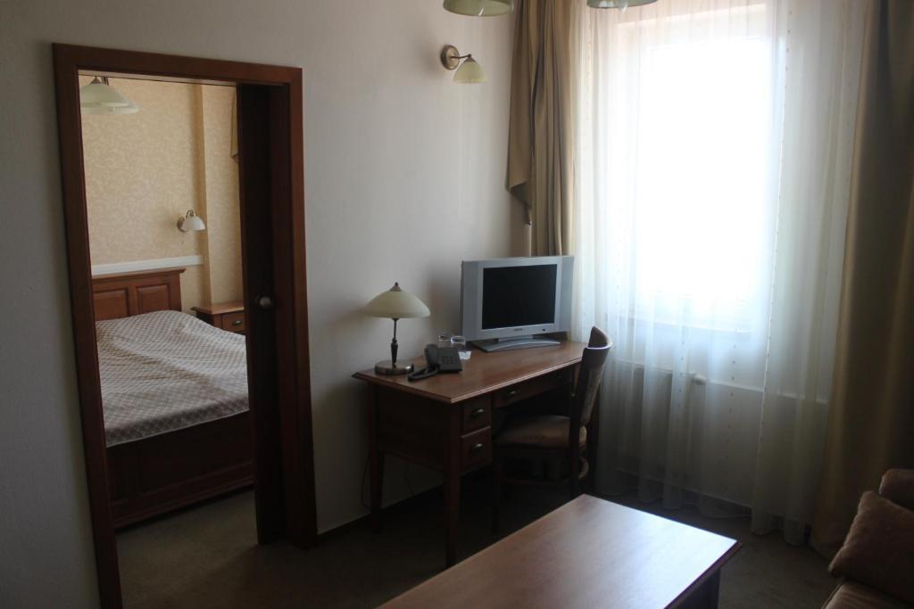 Hotel Dominika Pressburg Zimmer foto