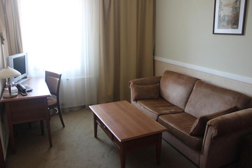 Hotel Dominika Pressburg Zimmer foto