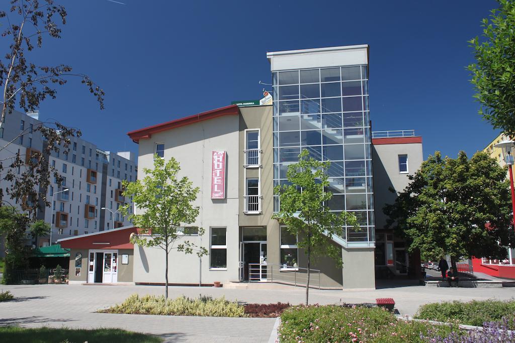 Hotel Dominika Pressburg Exterior foto